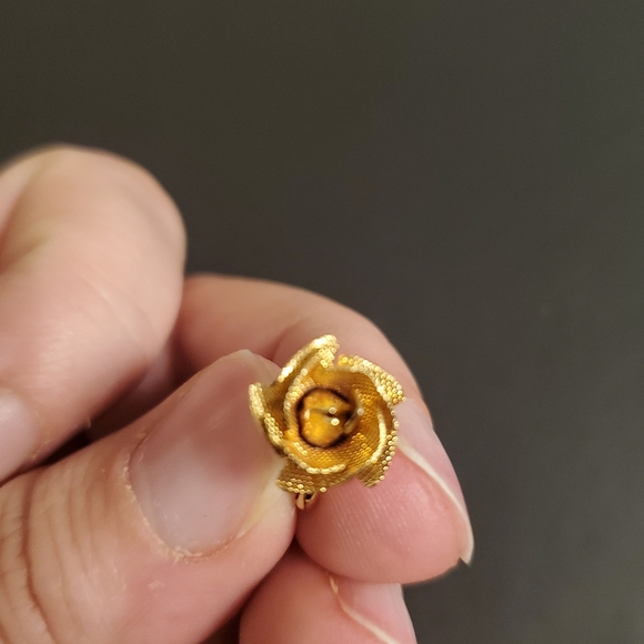 vintage earrings - Picture 8 of 9